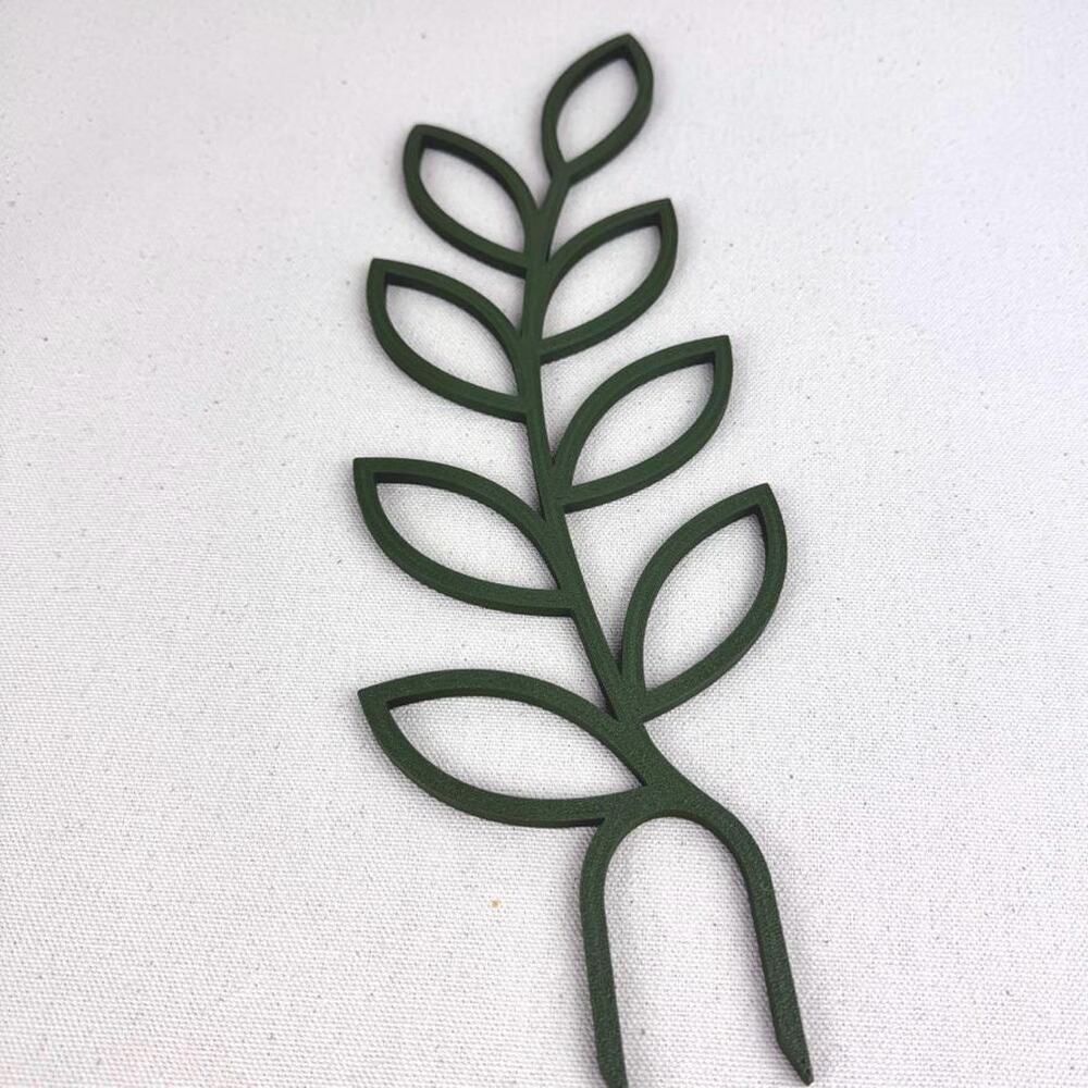 Plant Trellis, Leaf Shaped Plant Support, Indoor Garden Decor, 12.375" tall - Picture 5 of 11